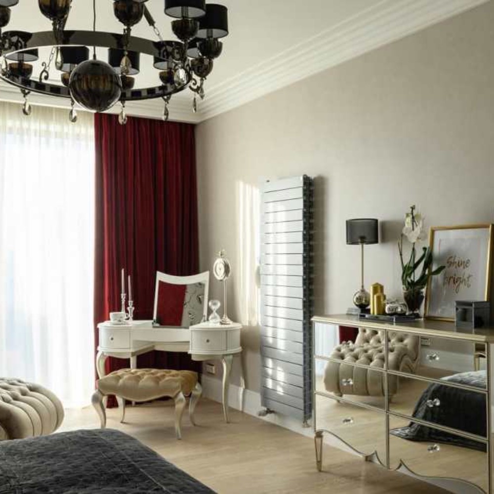 Радиатор Royal Thermo PianoForte Tower new/Silver Satin - 18 секц.