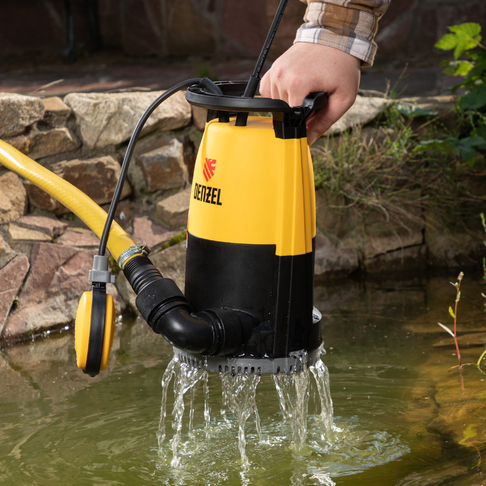 Дренажный насос для чистой и грязной воды DP-600S, 600 Вт, напор 7 м, 13000 л/ч Denzel