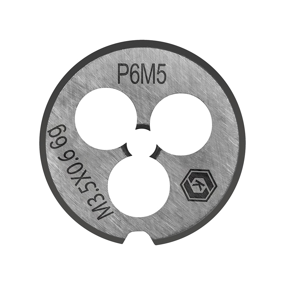 Плашка по металлу КОБАЛЬТ ручная, М3.5 х 0.6 мм, правая, точность 6g, быстрорежущая сталь Р6М5, пластиковая туба, блистер (925-945), шт