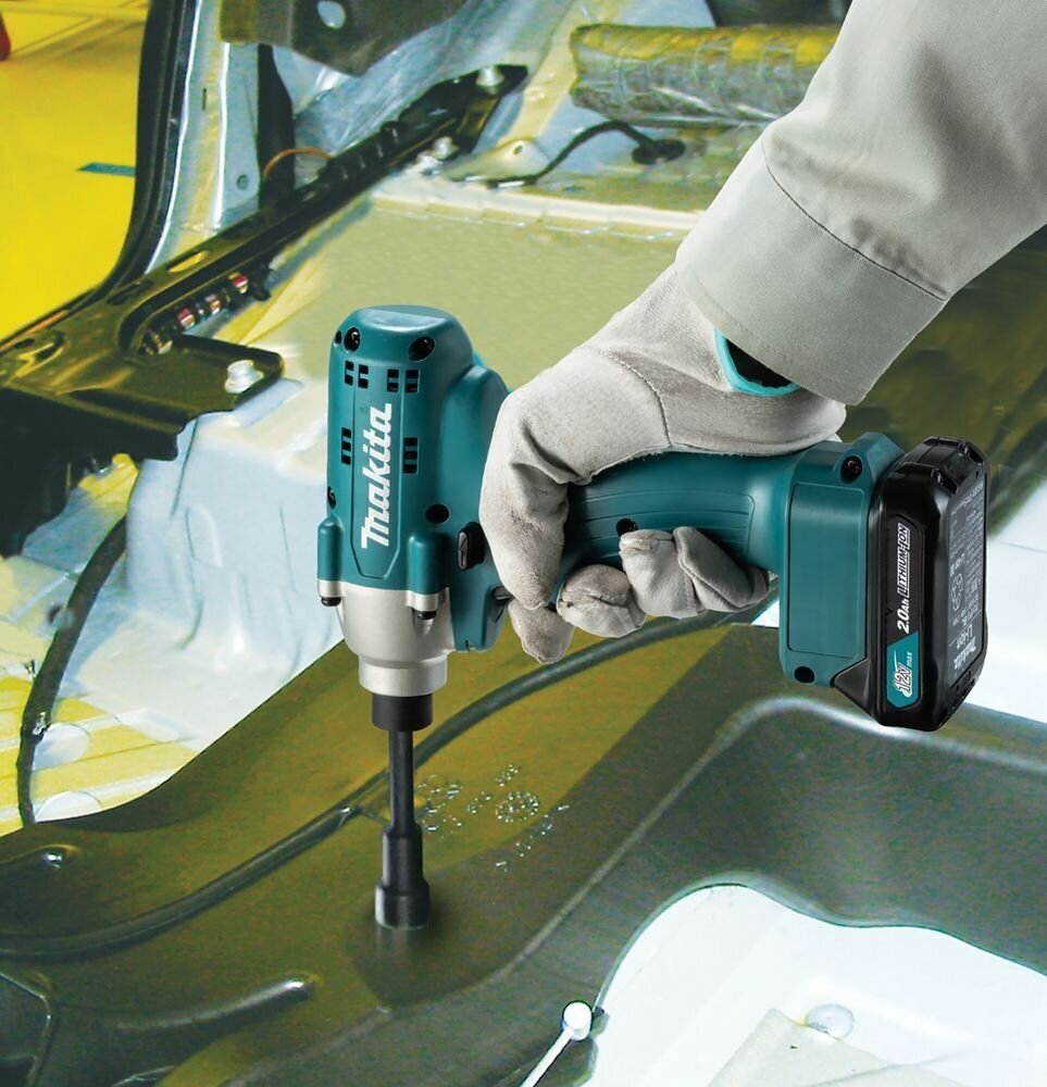 Шуруповерт аккумуляторный MAKITA TD112DMZ ударный аккум.автоотключ. CXT BL 12В max, 1/4", 135/80Нм, шт