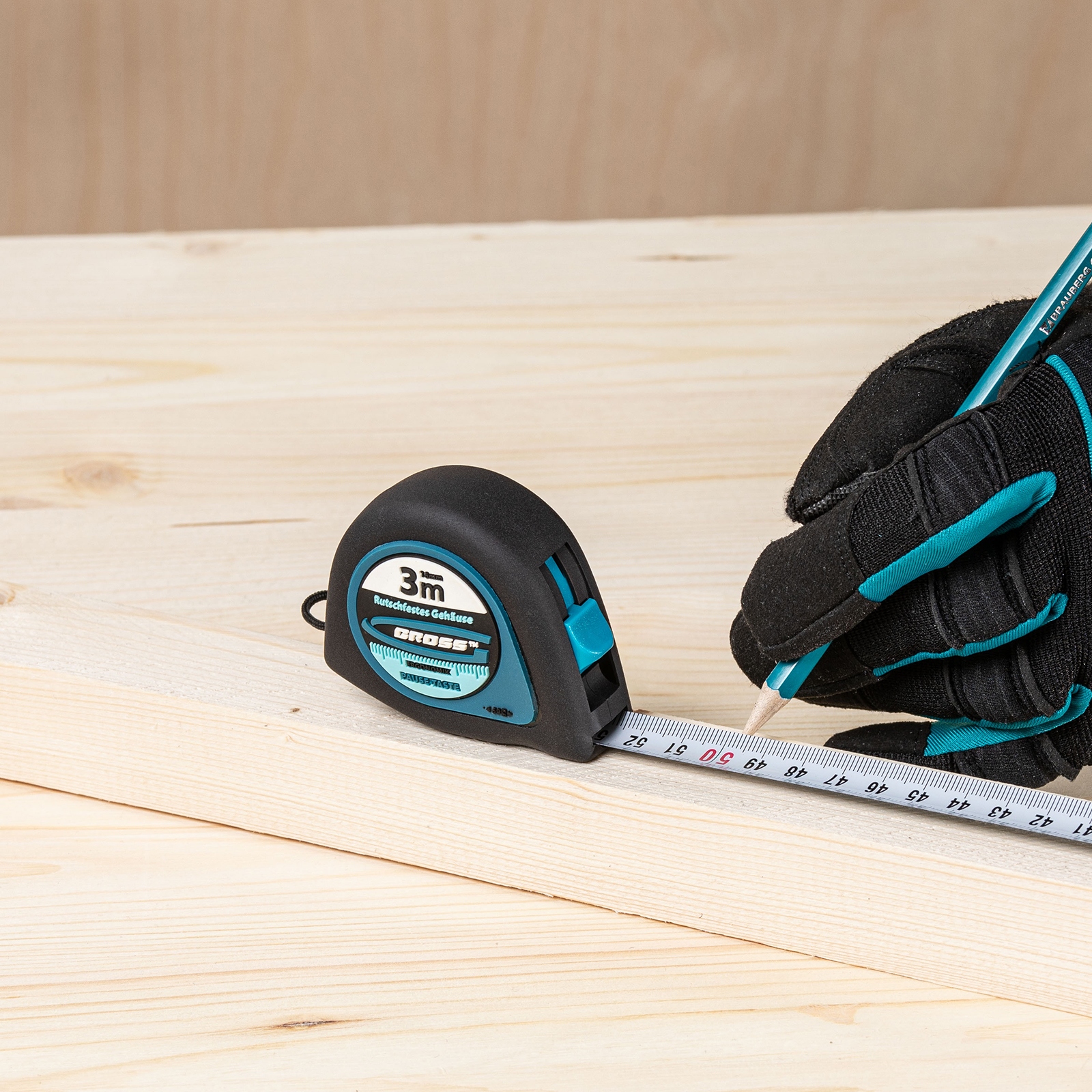 Рулетка "Ergonomisch",3 м x 16 мм,магнитный обрезиненный зацеп Gross
