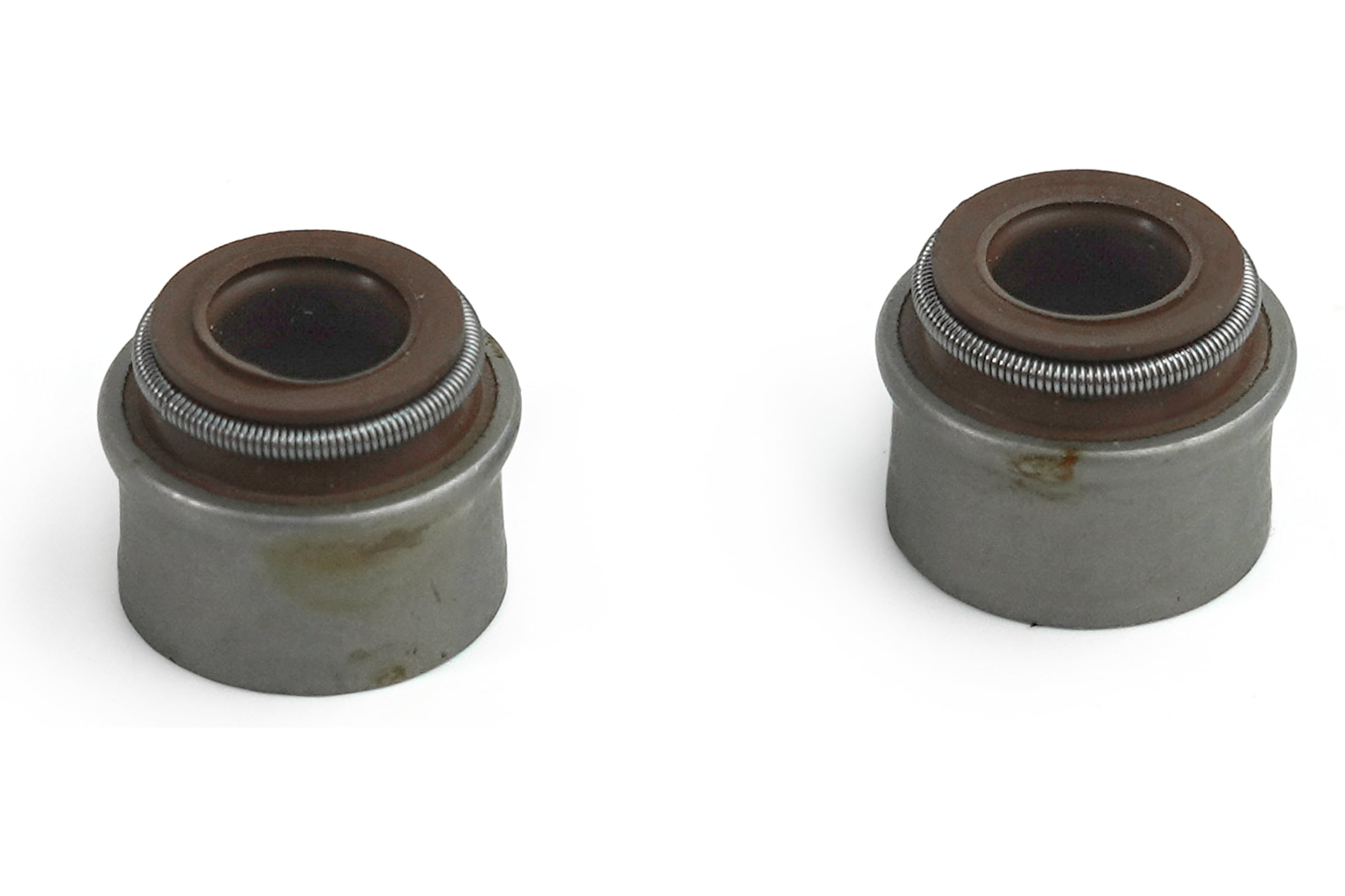 Колпачок маслосъемный UNITED PARTS дизельного двигателя UD186, шт