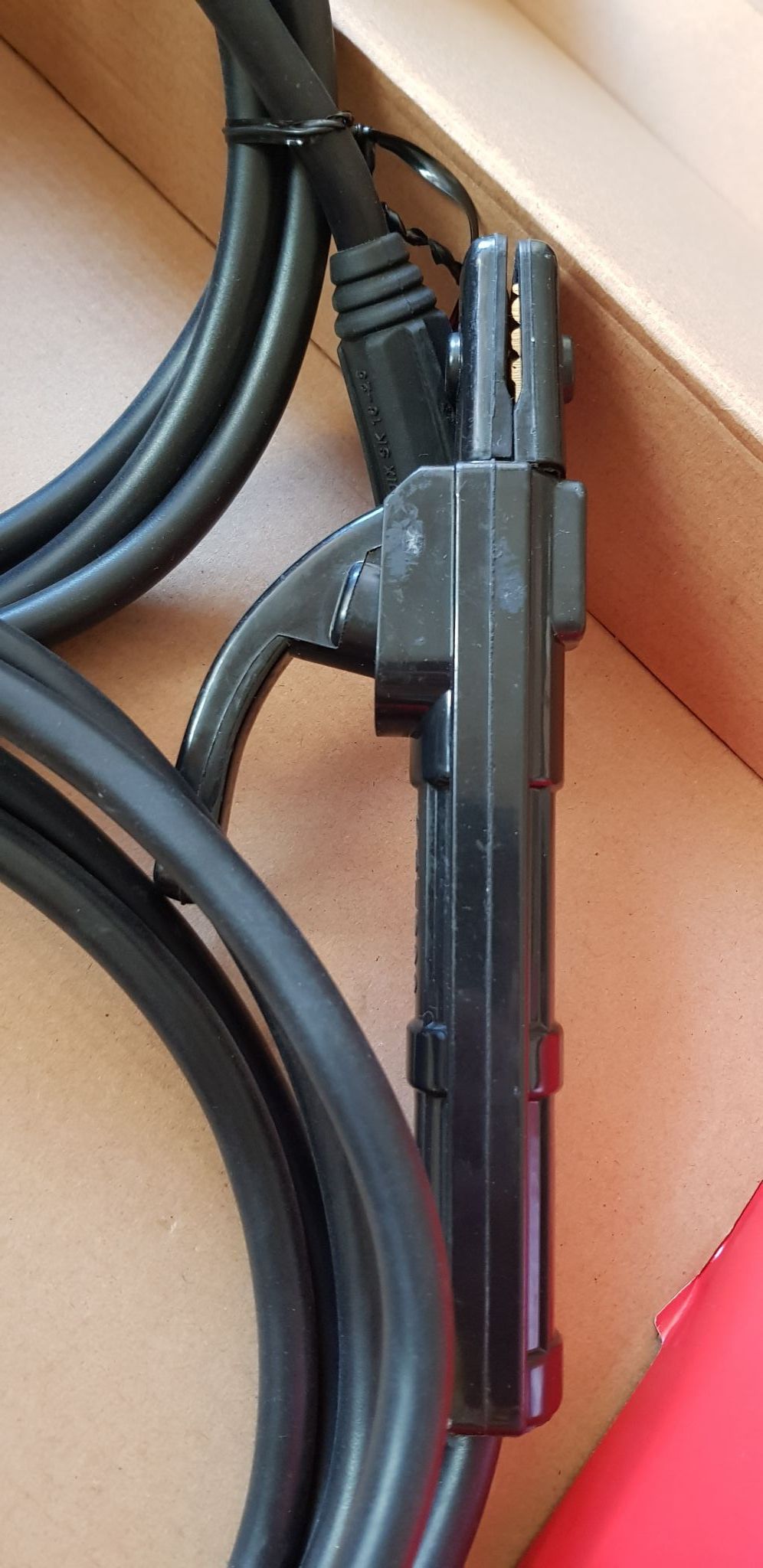 Кабель QUATTRO ELEMENTI TechBoost320 с зажимом "+" красный (771-435-12), шт