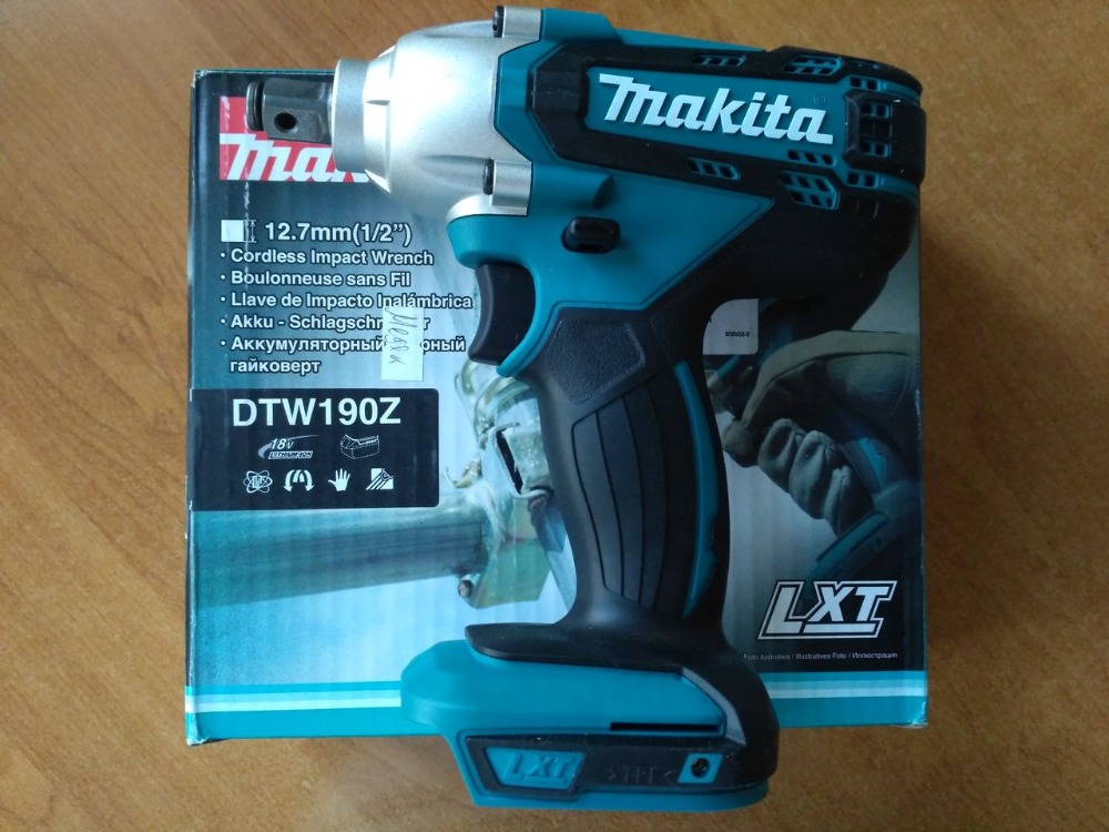 Гайковёрт аккумуляторный ударный MAKITA DTW190Z