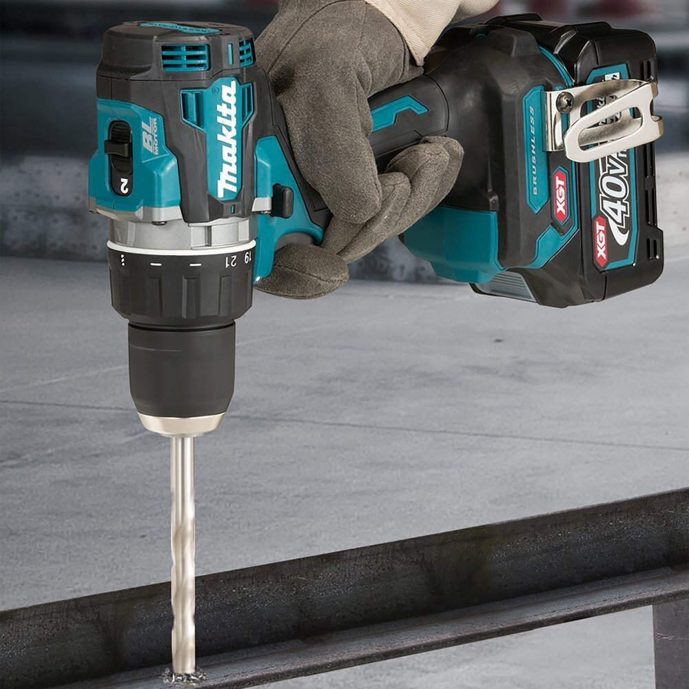 Дрель аккумуляторная безударная MAKITA DF002GD201 XGT BL 40В, 13мм, 65/30Нм (аккум. 2x2.5 Ач и быстрое з/у, кейс MAKPAC), шт