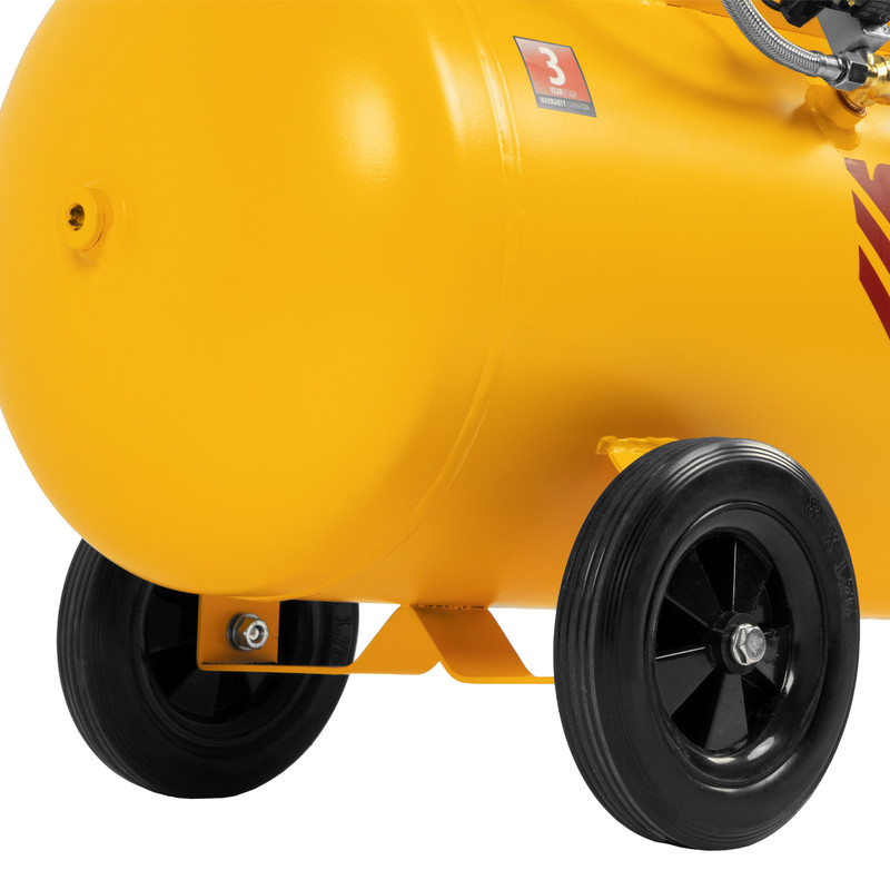 Компрессор безмасляный, малошумный DLS 3300/100, 3300 Вт,3x1100, 100 л, 570 л/мин ,блок управления Denzel