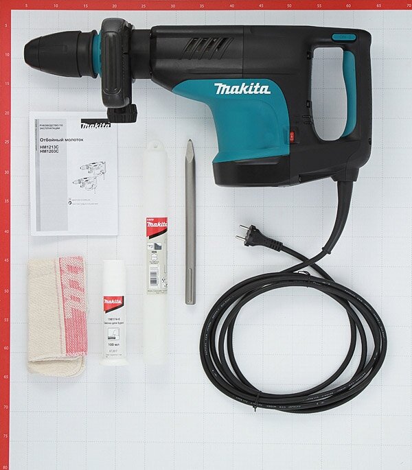 Отбойный молоток Makita HM 1203 C