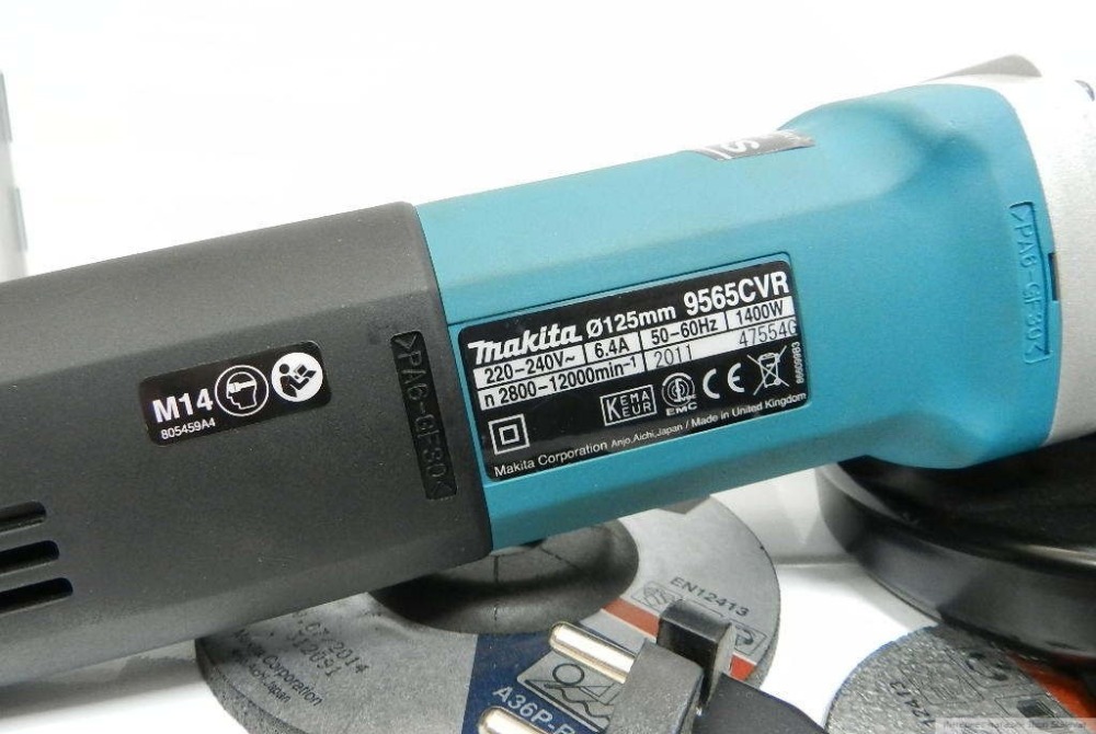 Шлифмашина угловая MAKITA 9565CVR (1400 Вт, 125мм, рег.ск, пл.пуск, 2,2 кг, коробка)