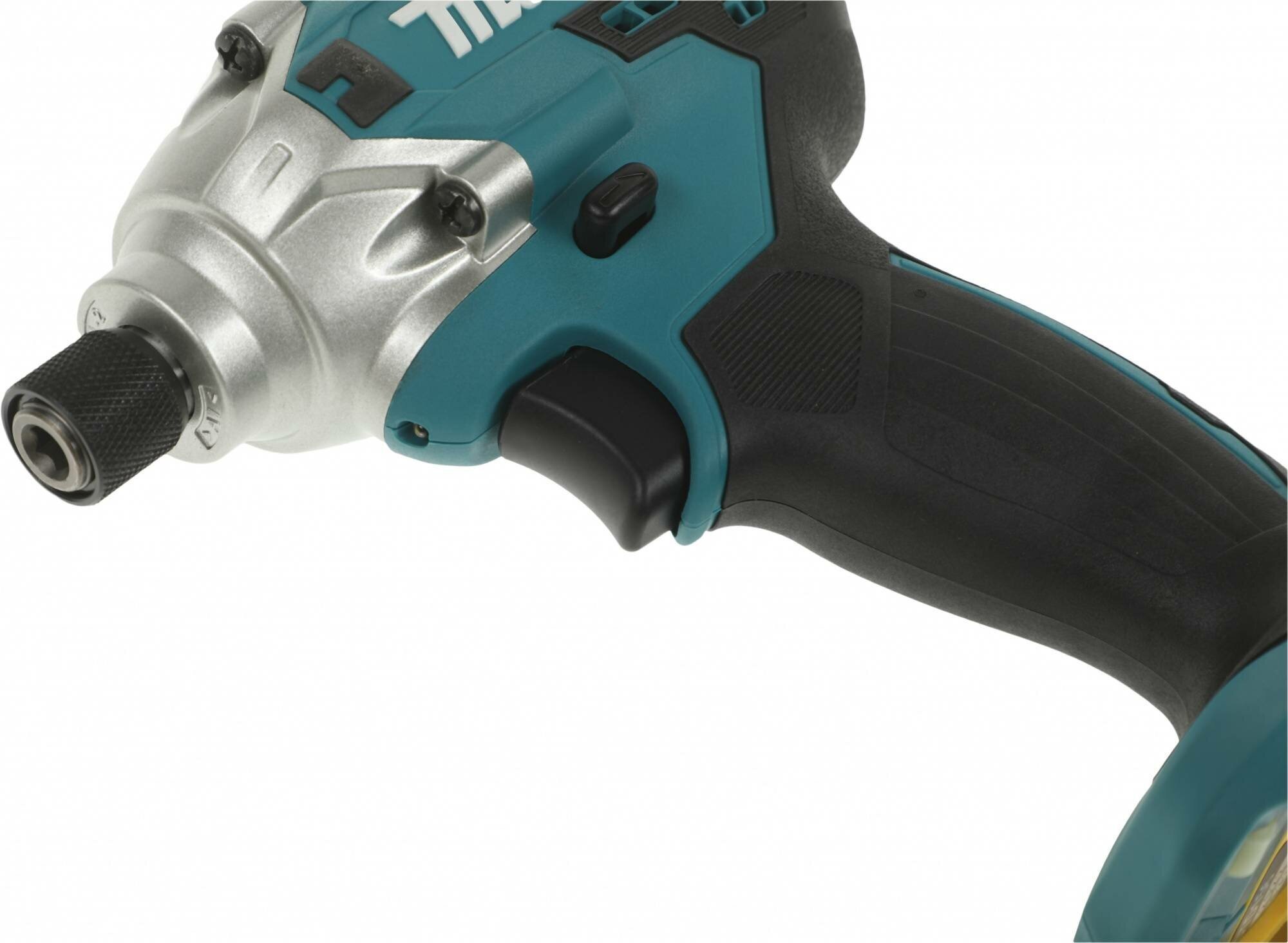 Шуруповёрт аккумуляторный ударный MAKITA DTD156Z (18В,2500об/мин,155нм,1/4,1.3кг,б\ак,з\у) (DTD156Z), шт