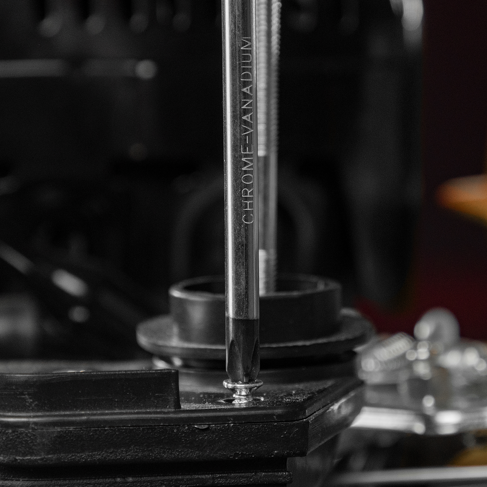 Набор инструментов, 1/2", 1/4", пластиковый кейс 76 предметов MTX