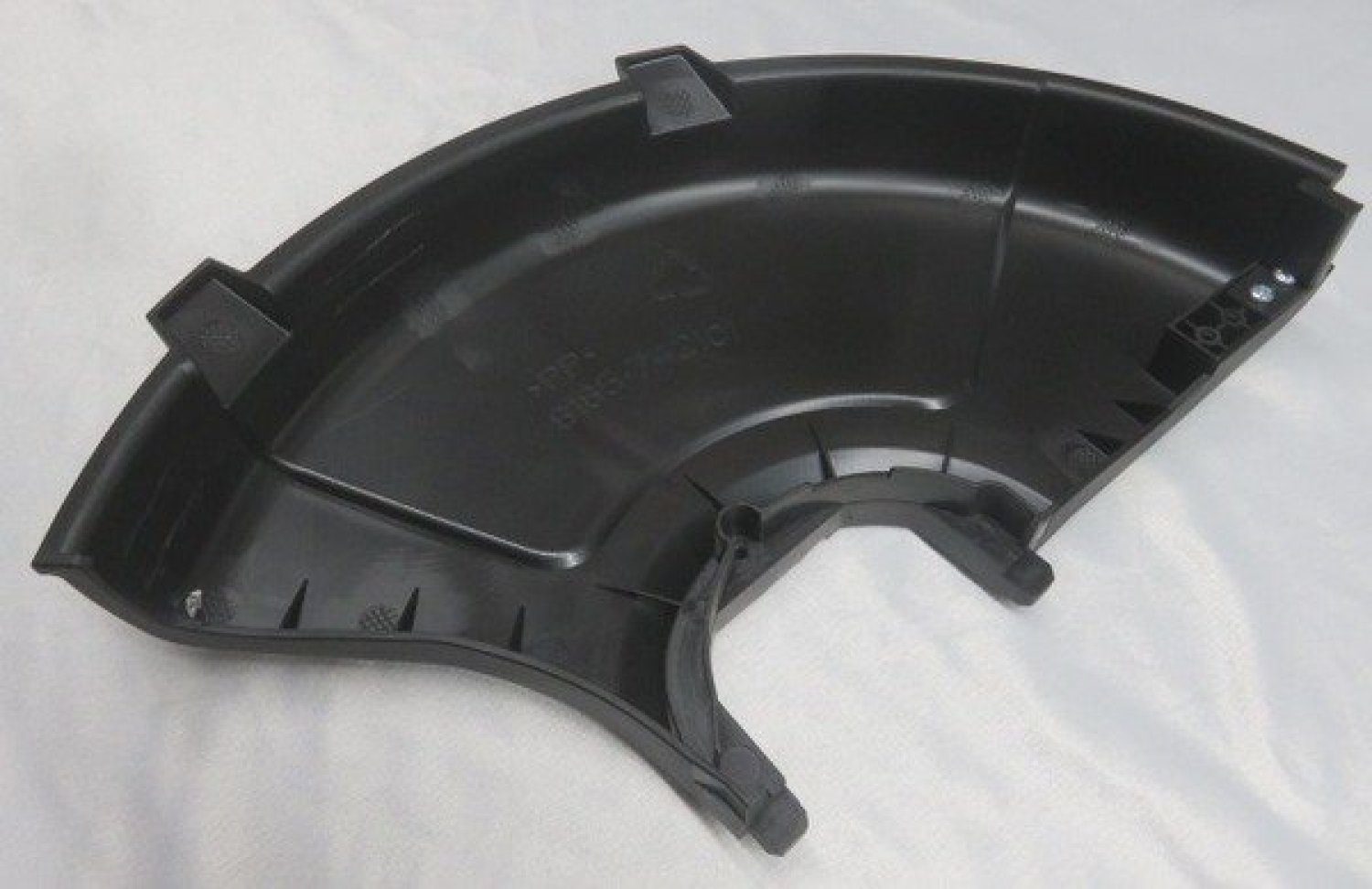 Кожух триммерной головки DDE GTB 400 BlueTec с ножом  (909-327-048), шт