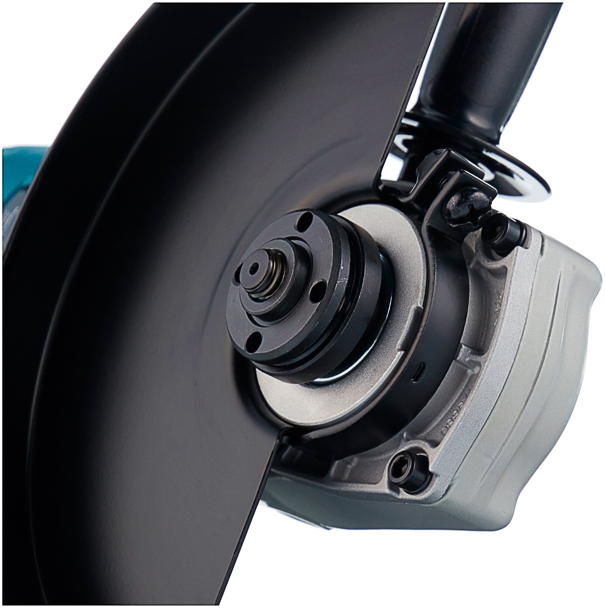 Шлифмашина угловая MAKITA GA9020SFK