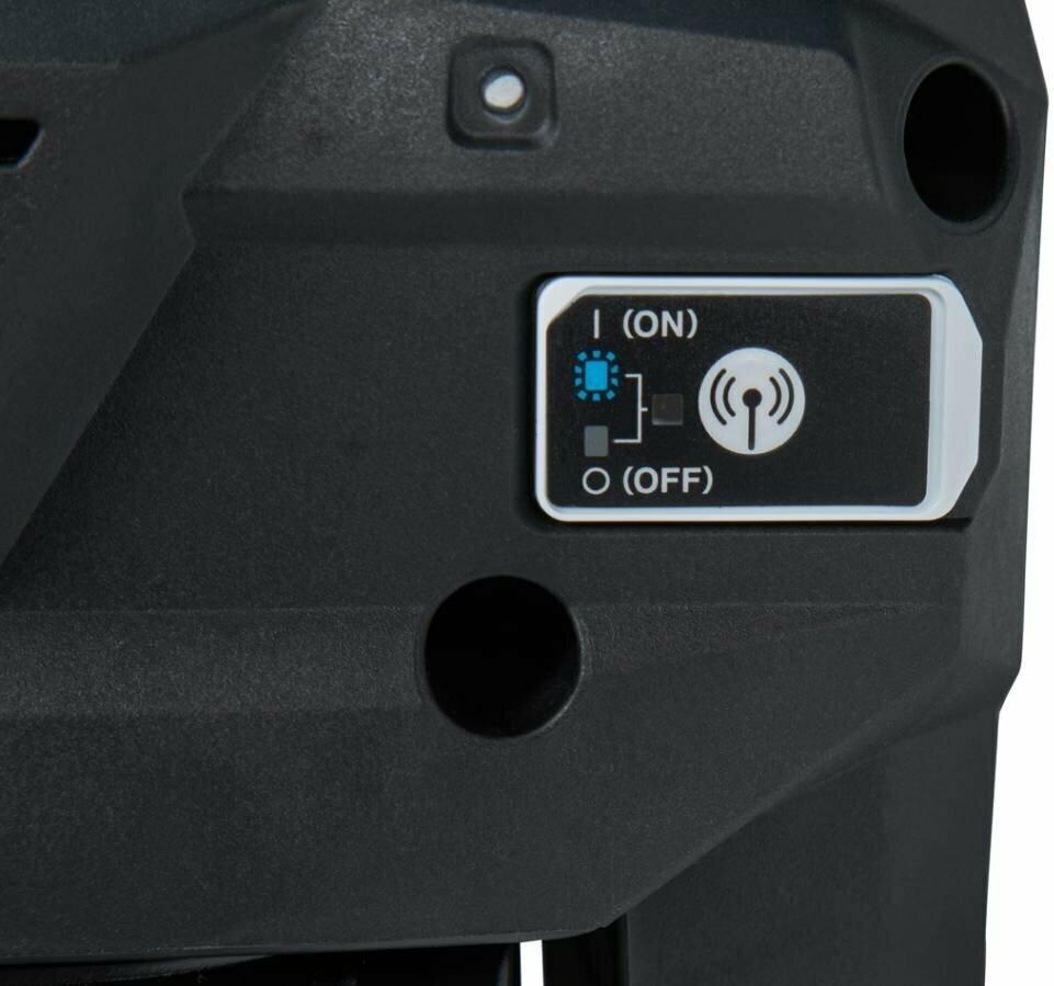 Отбойный молоток аккумуляторный MAKITA HM002GZ03 XGT 2x40В BL,20.9Дж,12кг,AWS,AVT,Soft no load,XPT, без аккум.и з/у.,чемодан., шт