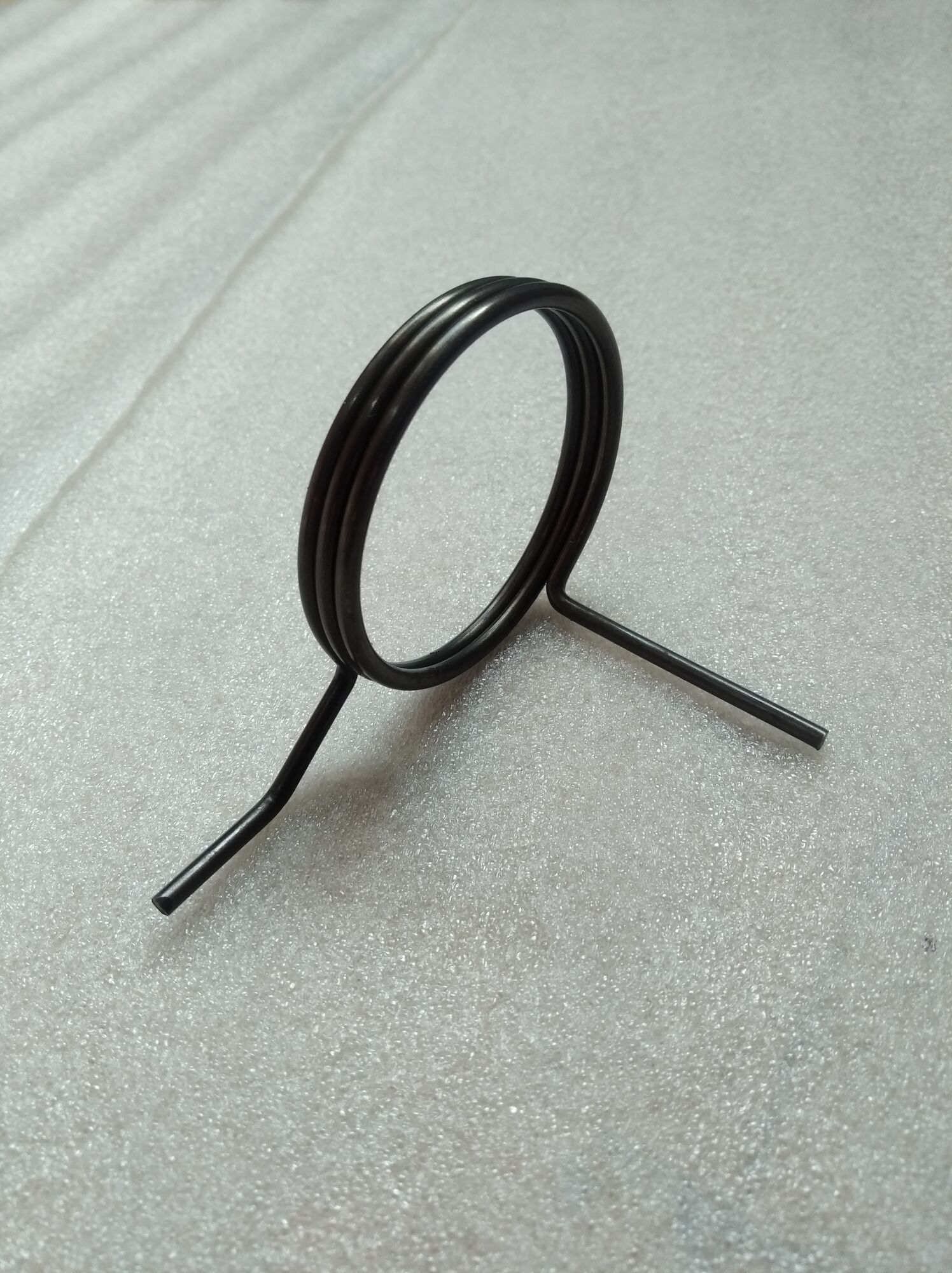 Пружина DDE скобы редуктора г/к LM53-75DB (60410670000) (246-708-047), шт