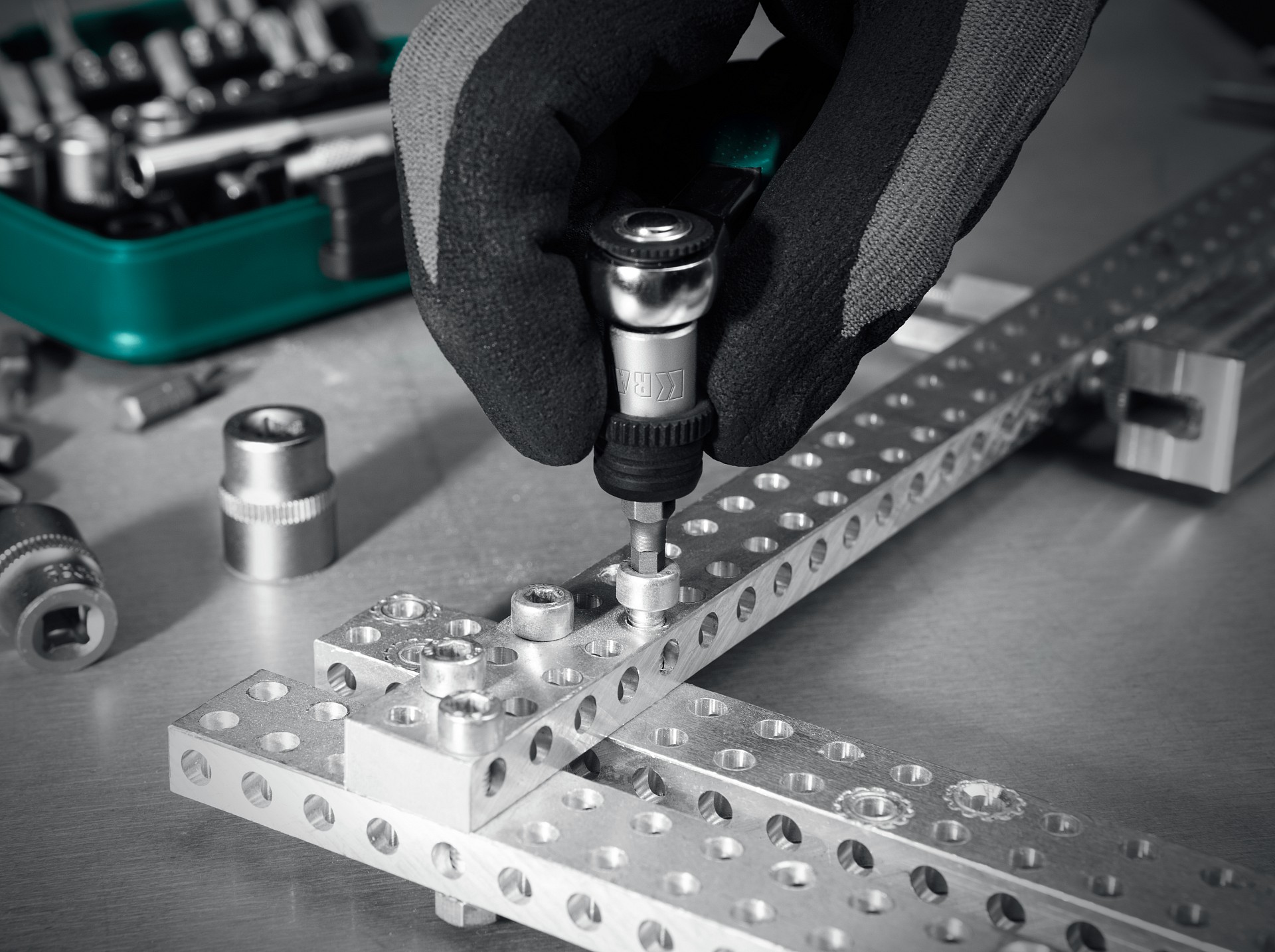 KRAFTOOL X-Drive 35, 35 предм., универсальный набор инструмента 1/4″ (27974)