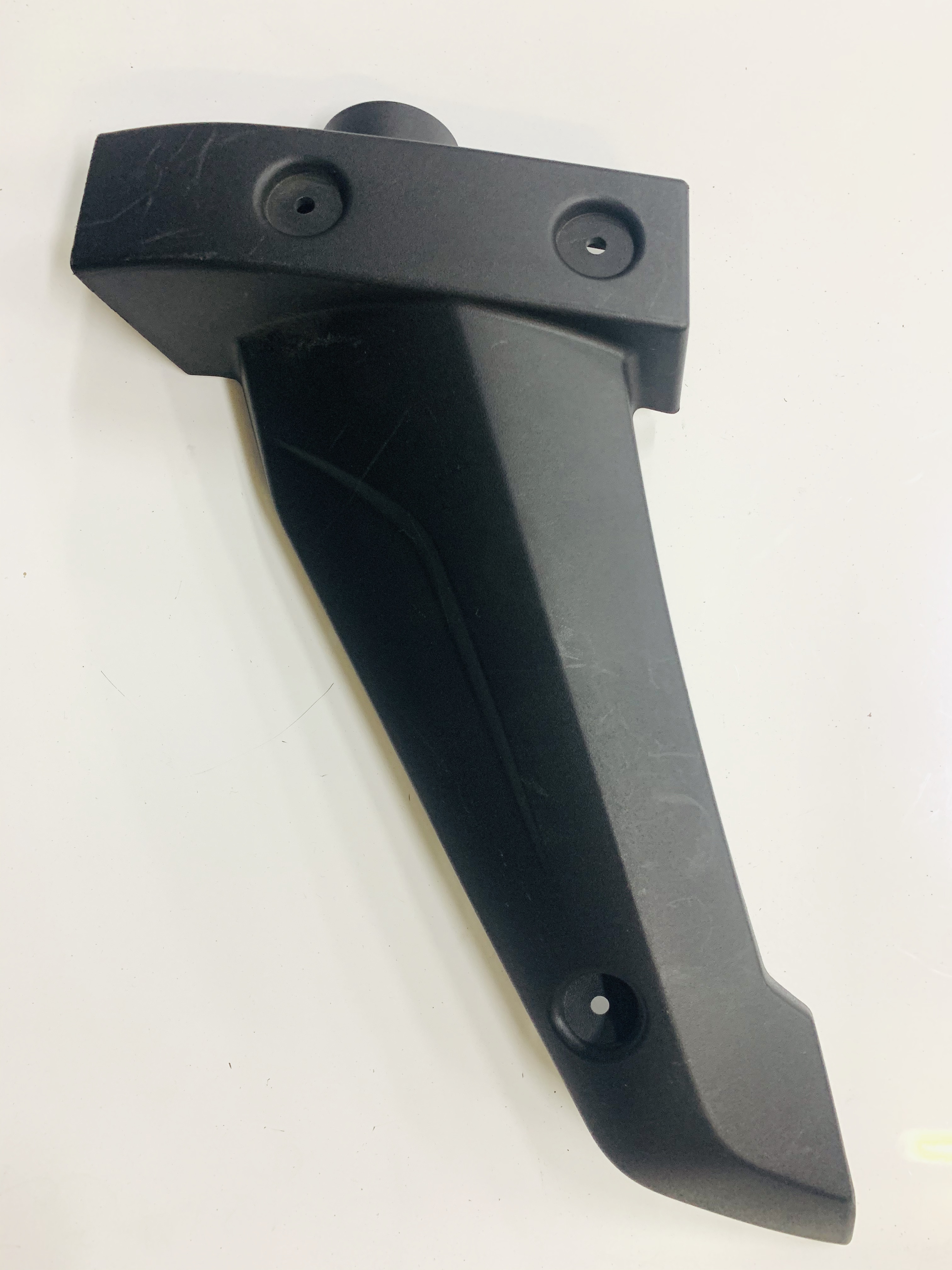 Опора резиновая левая DDE GS 770-14"  (916-141-124), шт