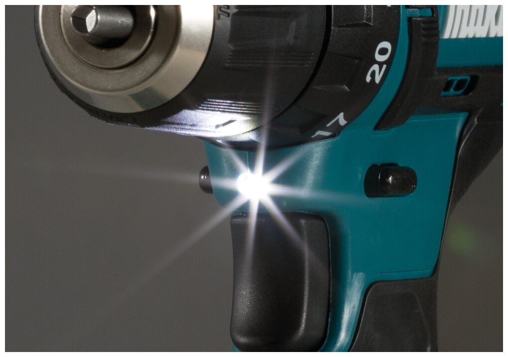 Дрель аккумуляторная безударная MAKITA CXT 12В max, 10мм, 30/14Нм (2х1.5Ач,з/у+набор бит, шт