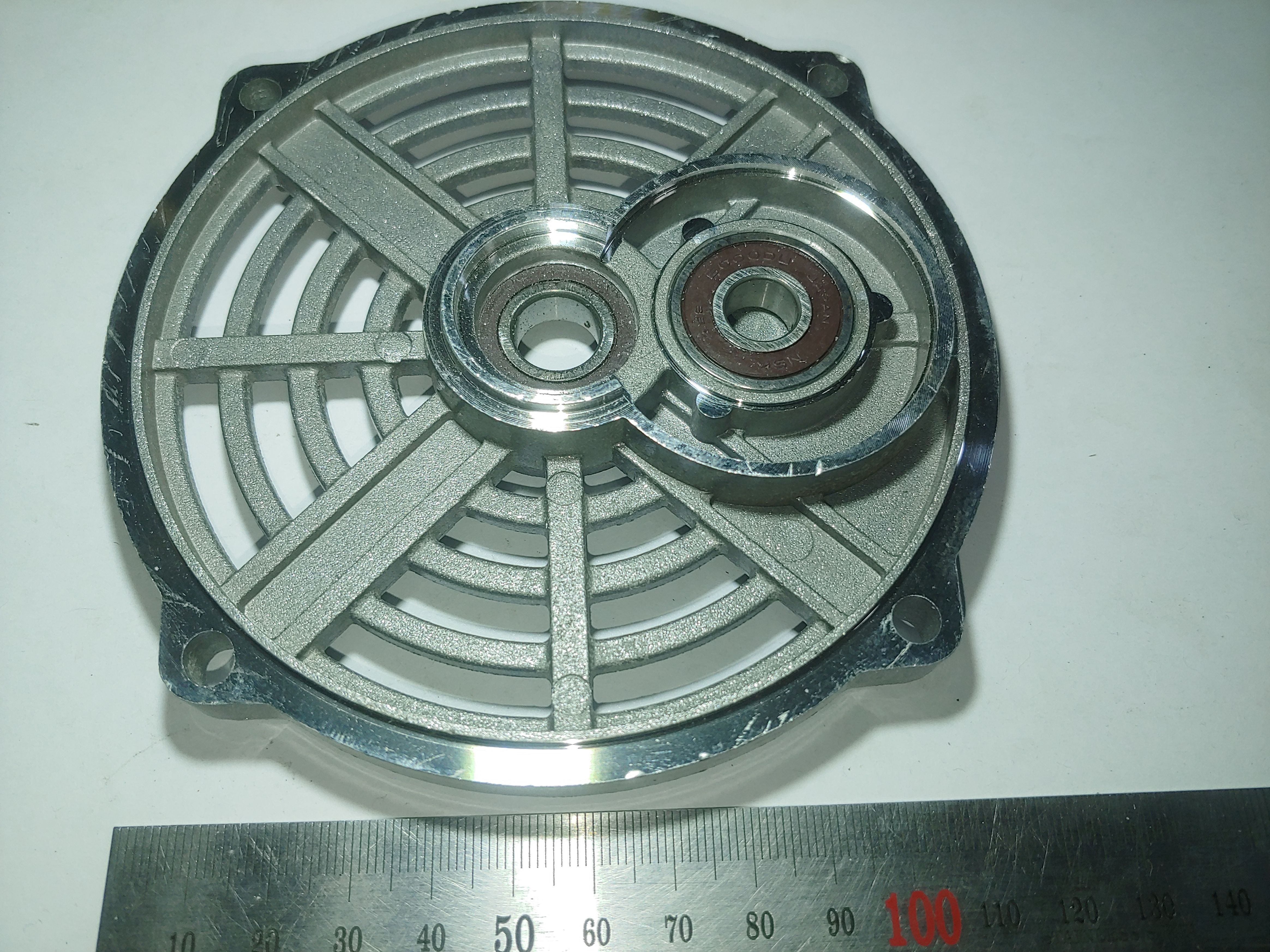 Крышка DDE VP60-CK корпуса эксцентрика со стороны шкива  (VP60-1010), шт