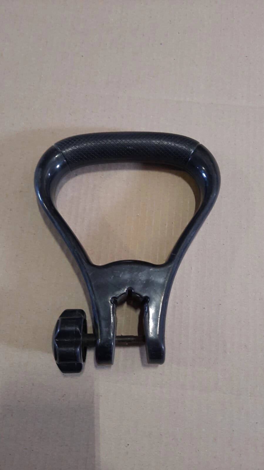 Ручка-рукоятка DDE BK-55 Грифон, нижняя (799-499-112), шт