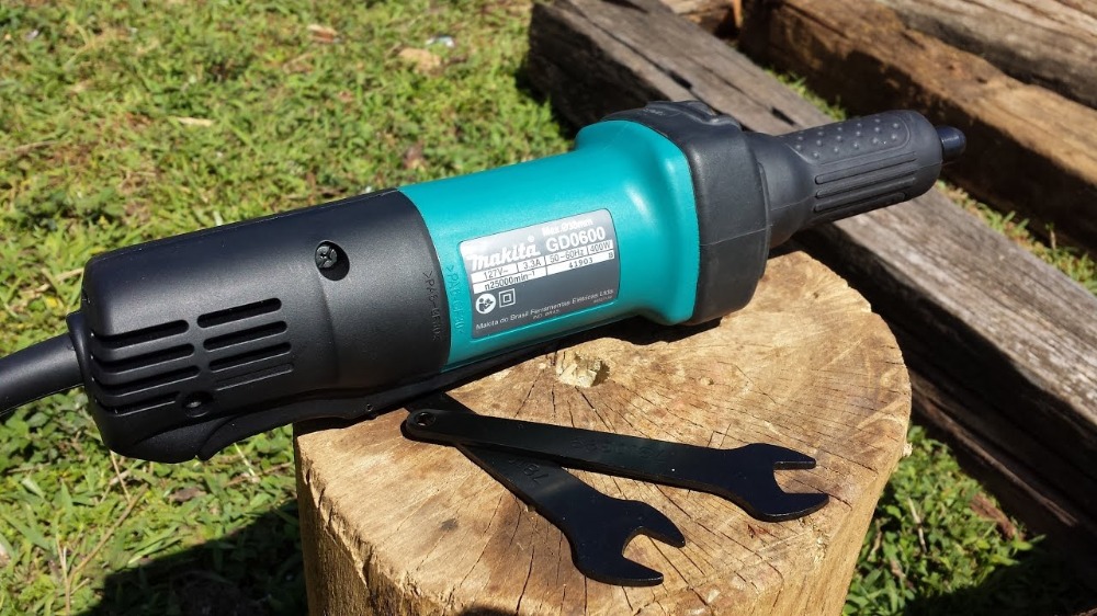 Шлифмашина прямая Makita GD0600