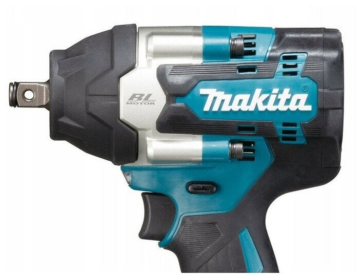 Гайковерт ударный аккумуляторный MAKITA DTW700Z LXT BL , б\щ, 18В,Li-ion,0-2700\0-2400\0-1700\0-1000\уд\м,700Нм,кв 1\2",2.7кг,кор,М10-М24,б, шт