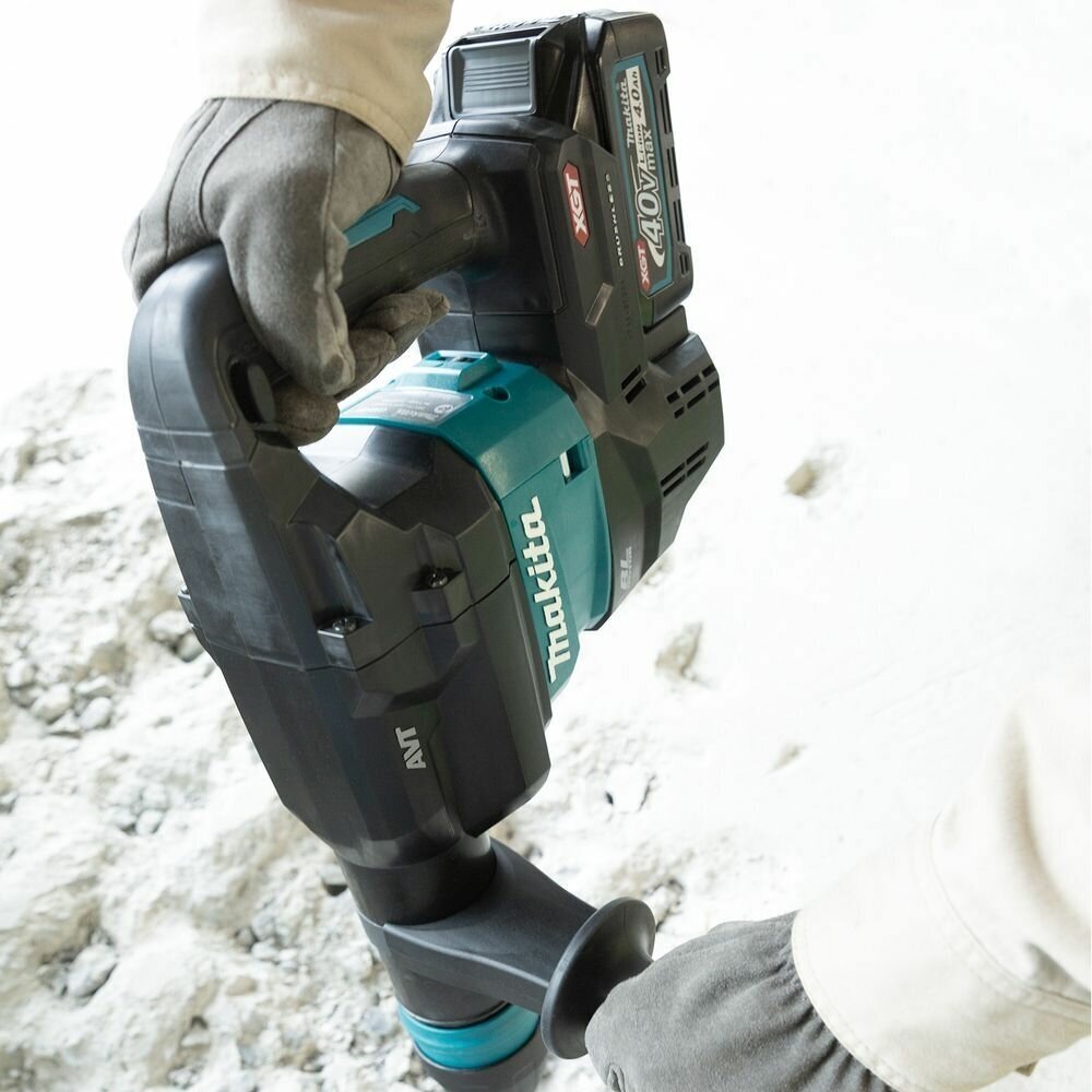 Отбойный молоток аккумуляторный MAKITA HM001GZ02 XGT 40В BL,9.4Дж,,6.3кг,AWS,AVT,Soft no load,XPT,без аккум.и з/у., шт